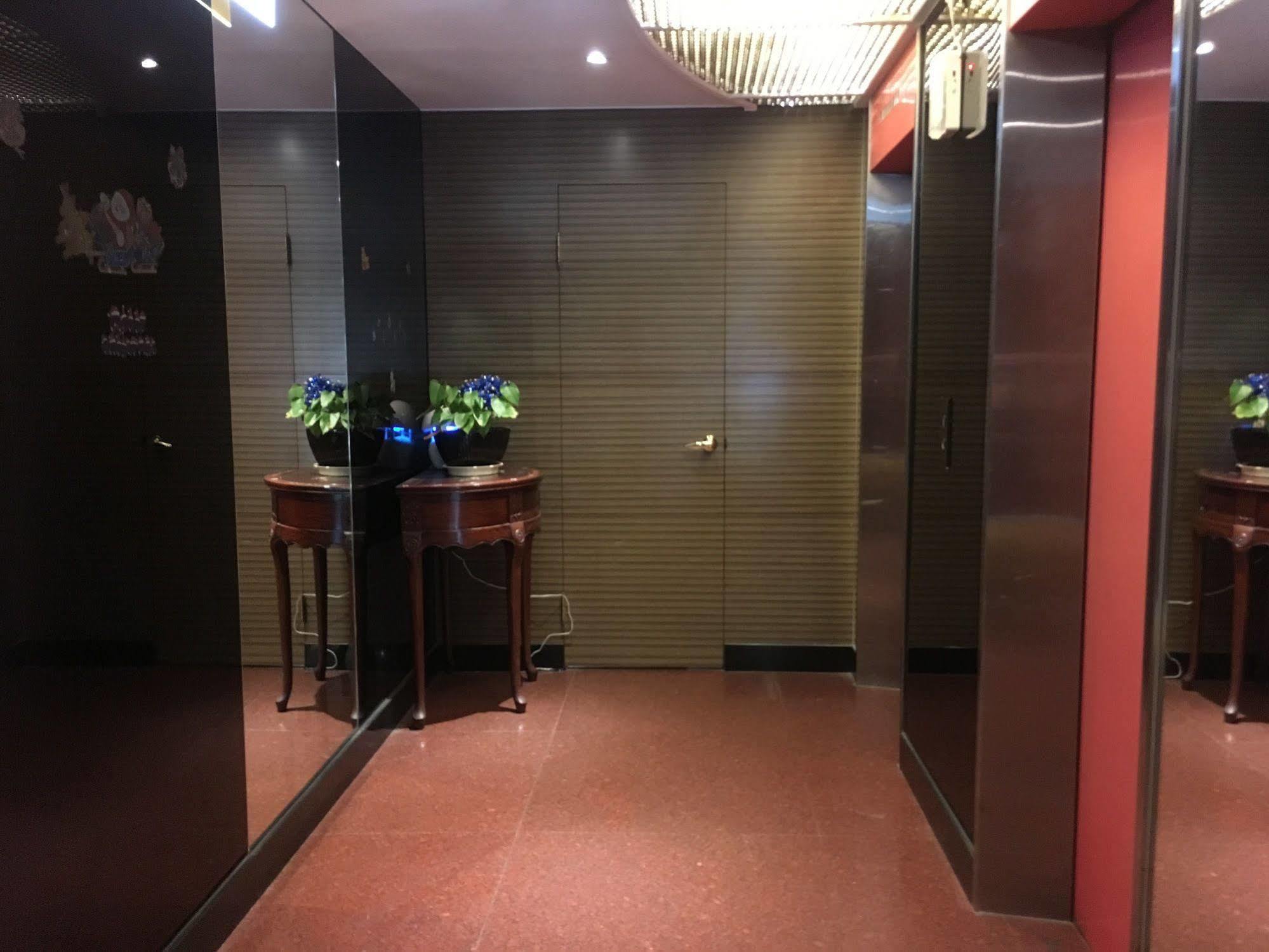 Green Garden Apartments Taipei Extérieur photo